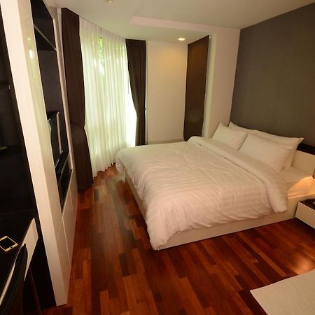 Beverly 33 By Aspira Bangkok Exterior photo